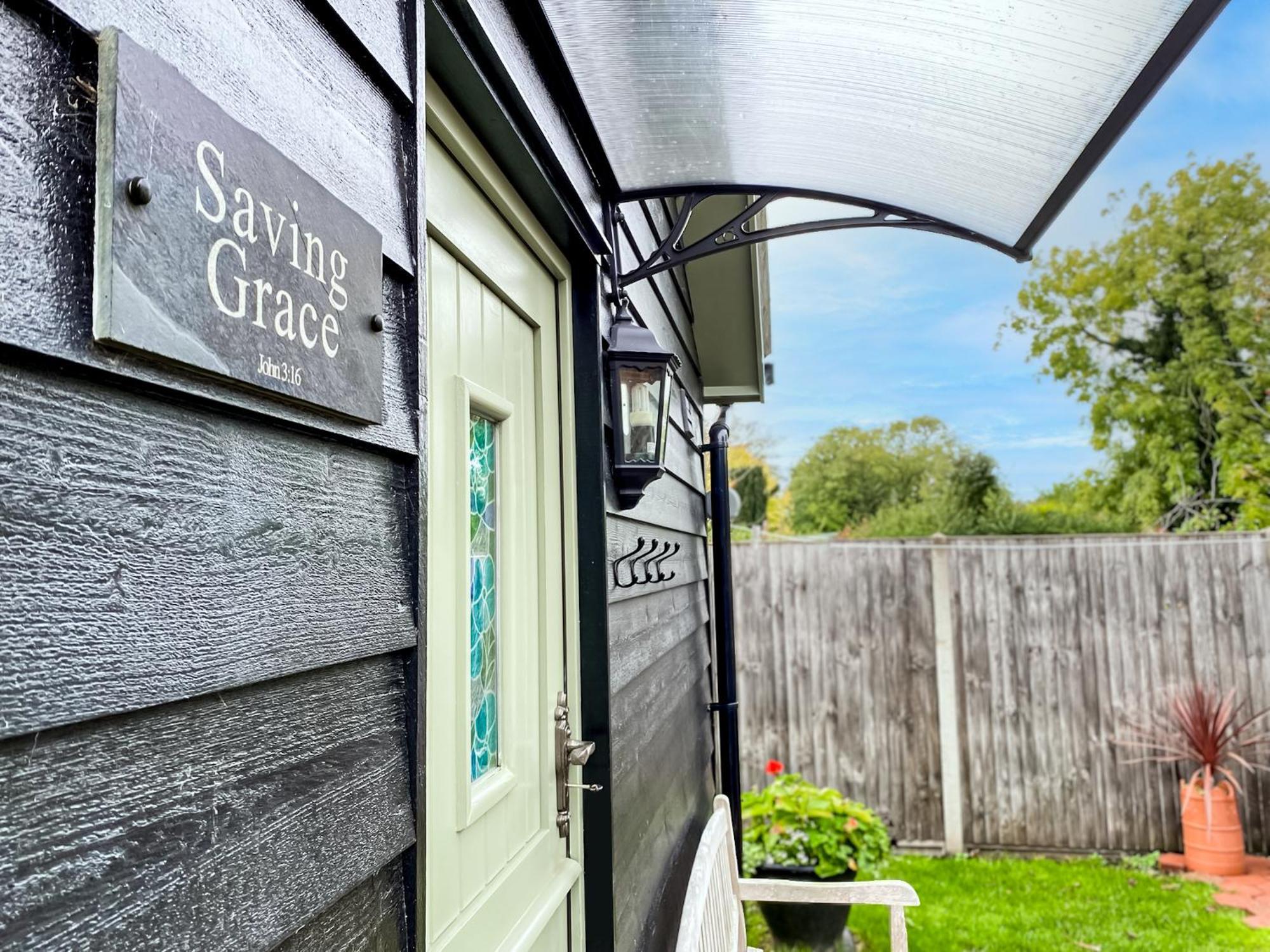 Saving Grace With Private Hot Tub Villa Bawdeswell Exterior photo